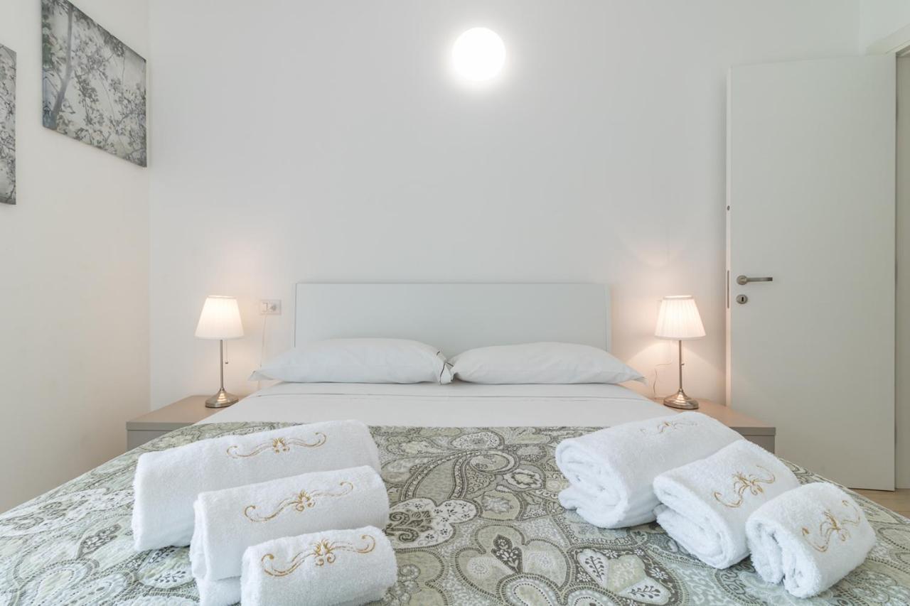Apartment Azalea - Cremia エクステリア 写真